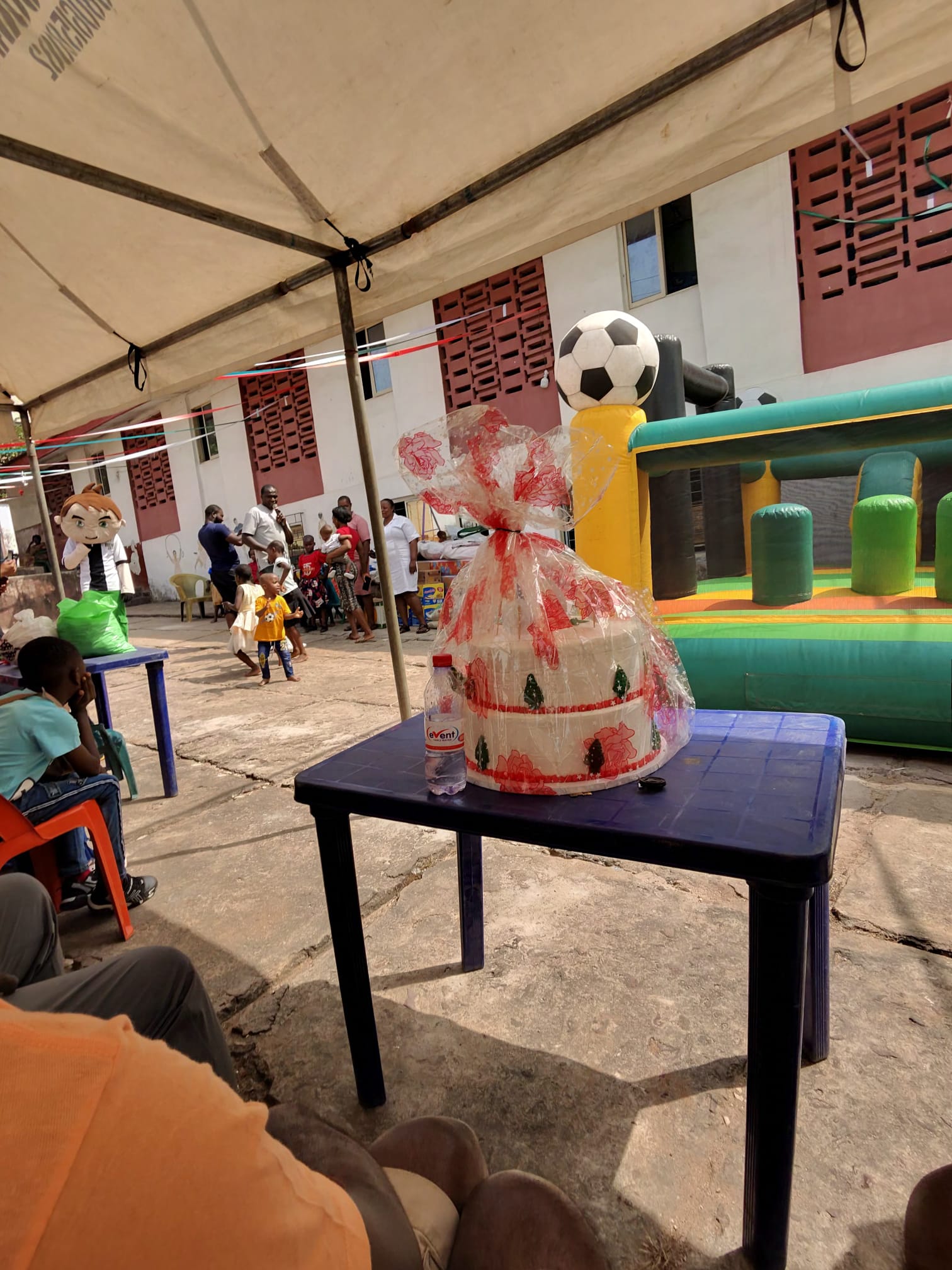 Community outreach and support visit by the Ojemba and Sam Foundation