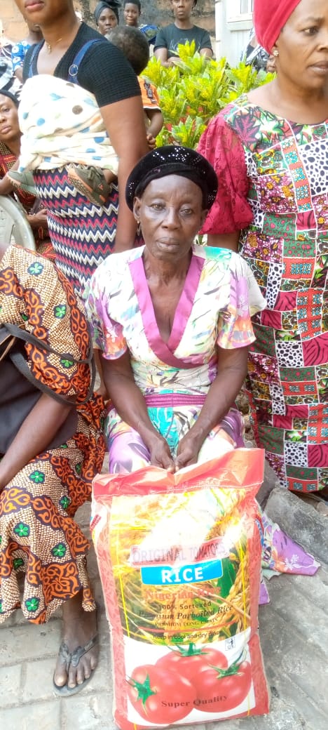 Food drive distribution by the Ojemba and Sam Foundation