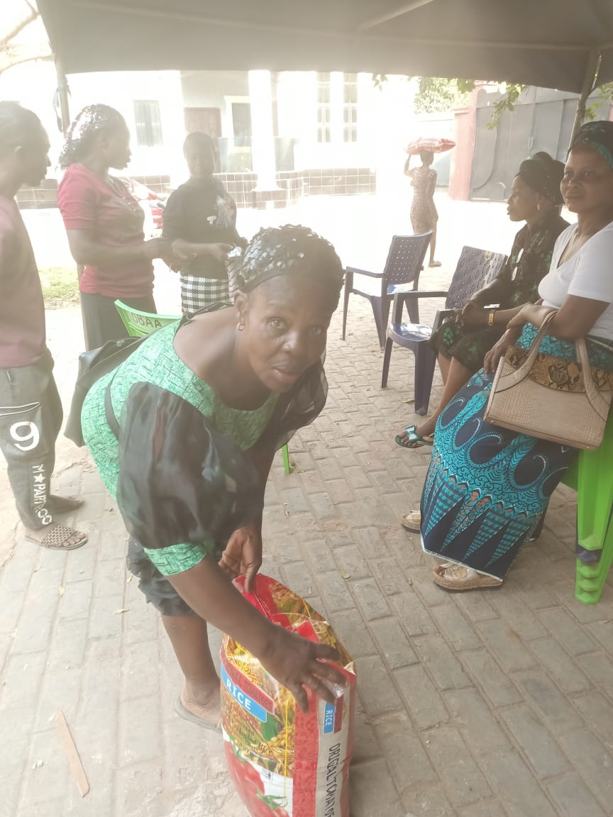 Food drive distribution by the Ojemba and Sam Foundation