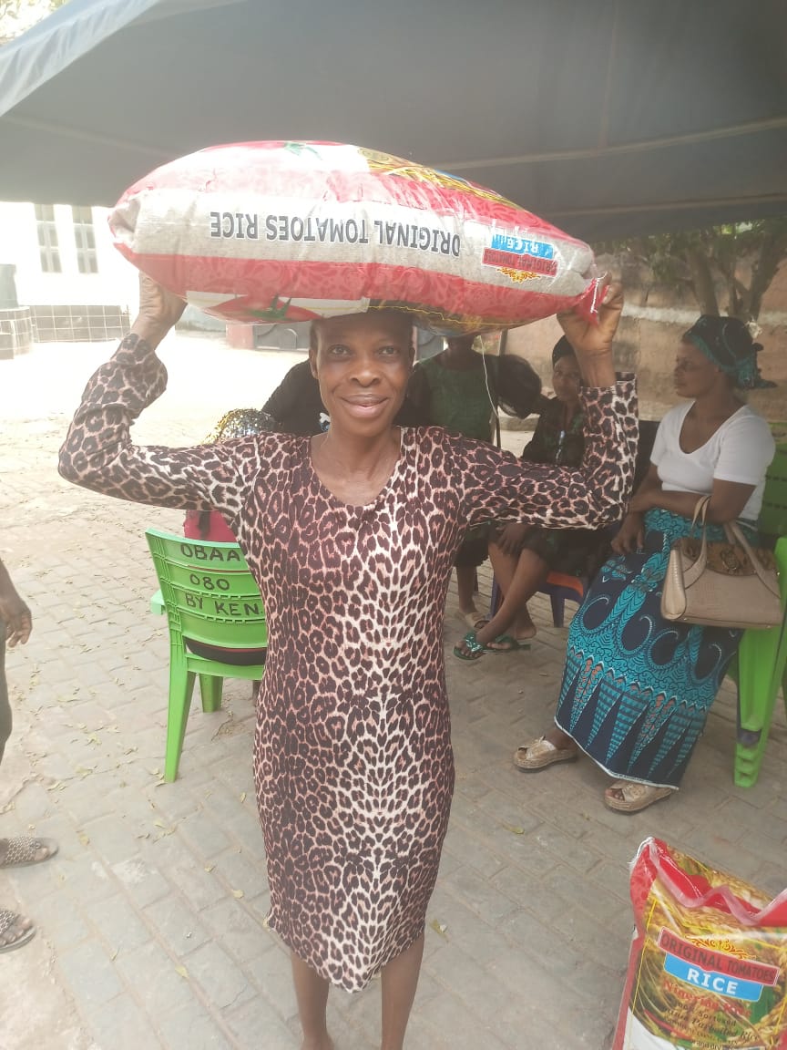 Food drive distribution by the Ojemba and Sam Foundation