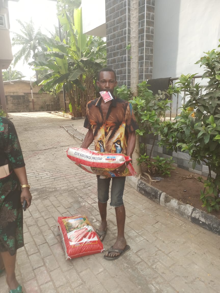 Food drive distribution by the Ojemba and Sam Foundation