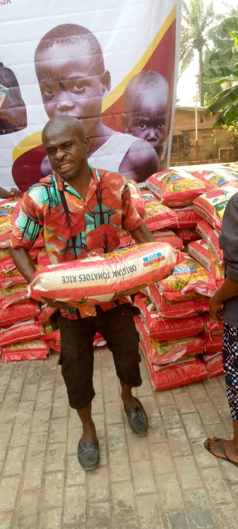 Food drive distribution by the Ojemba and Sam Foundation