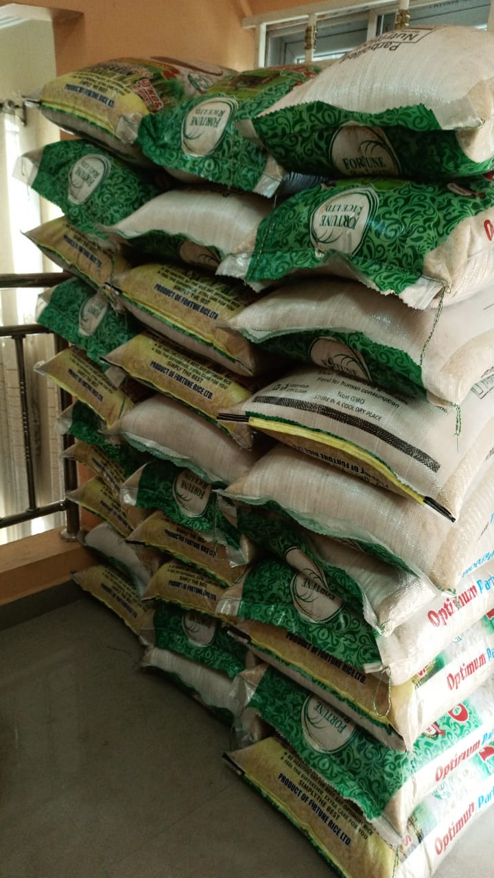 Food drive distribution by the Ojemba and Sam Foundation